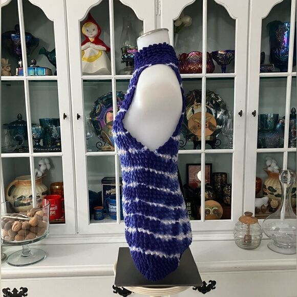 Purple White Tie-dye Crinkle Smocked Tank Top - Picture 3 of 8